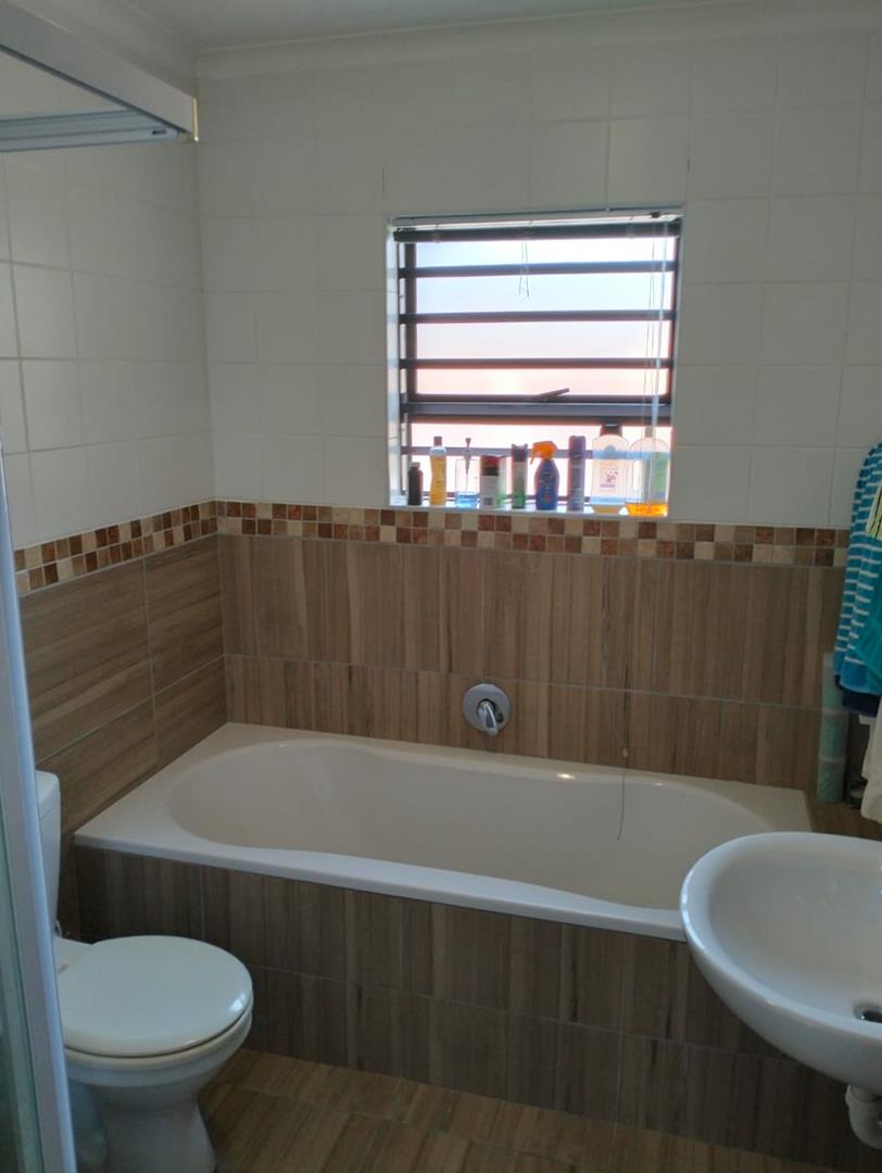 3 Bedroom Property for Sale in Gordons Bay Western Cape